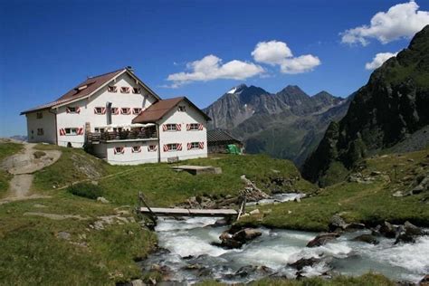 Stubaier Höhenweg Etappe 2 Franz Senn Hütte Neue Regensburger