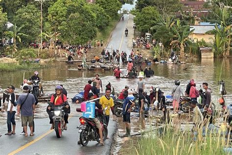 Banjir Di Sintang Kalbar Belum Surut BMKG Masih Berpotensi Hujan 3