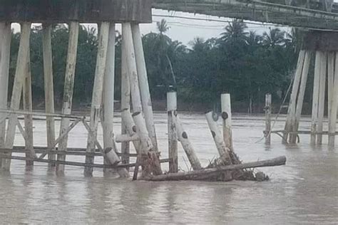 Jembatan Muara Tembesi Nyaris Roboh Ditabrak Tongkang Angkutan Batu