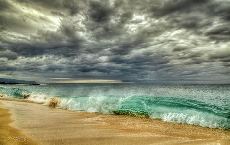 The Breaking Wave Cloudy North Shore Oahu Hawaii Art Photograph By Reid Callaway Fine Art America