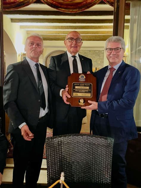 Avvicendamento Alla Guida Del Lions Club Albenga Host Gianni Righello