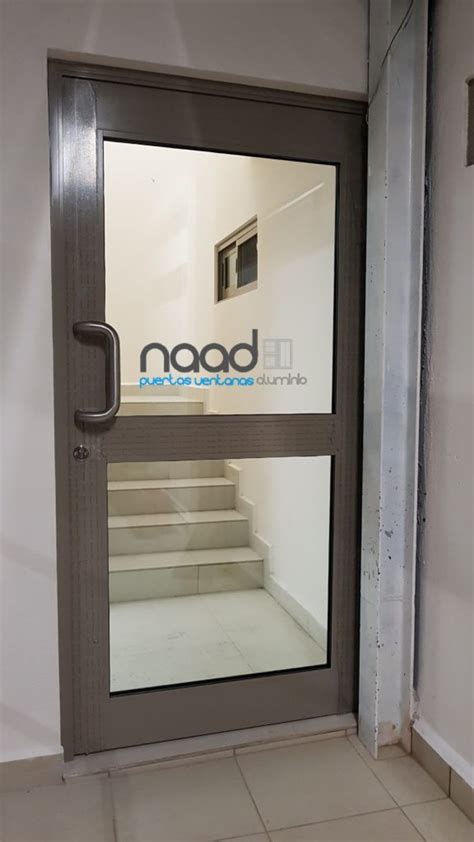 Puerta De Aluminio Residencial Eurovent Classic Serie 50 Naad