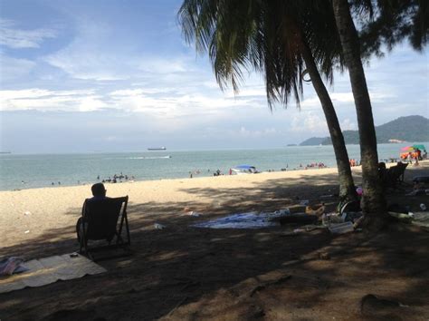 √ PANTAI TELUK BATIK: Review & Harga Tiket 2026