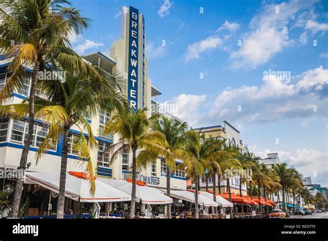 U.S.A, Miami, Miami Beach, South Beach, Ocean Drive, Breakwater Hotel ...