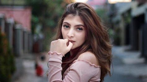 Profil Biodata Sarah Keihl Atau Sarah Salsabila Selebgram Asal Jember