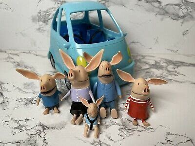 Olivia Pig Family & Car Toys - Olivia, Dad, Mom, Brother & Baby ~ Nick ...