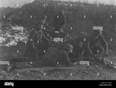 Divisione Waffen Ss Panzer Schwarzwei Stockfotos Und Bilder Alamy