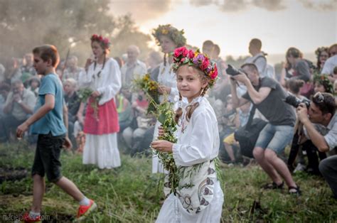 Lamus Dworski Noc Wi Toja Ska Slavic Celebrations Of The Summer