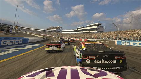 NASCAR Rivals gameplay