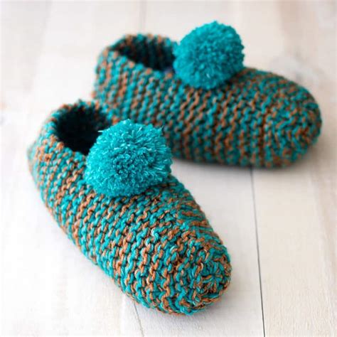 Easy Slippers Knitting Pattern