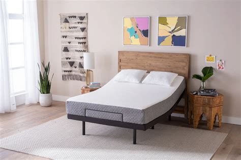 How to Use a Headboard With an Adjustable Base | GhostBed® Canada