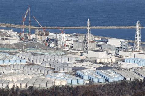 Jap N Comenzar El Pol Mico Vertido De Agua Radiactiva De Fukushima El