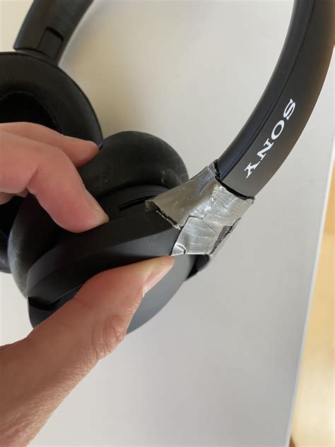 Sony Headphone Earpieces Have Fallen Apart And Sony Won’t Replace Them Has This Happened To