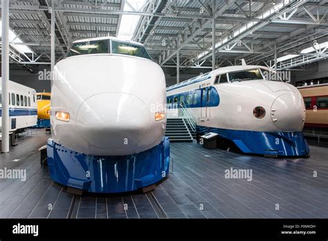 Series 100 shinkansen hi-res stock photography and images - Alamy