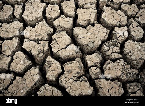 Sequ A Grietas En La Tierra Seca Fotograf A De Stock Alamy