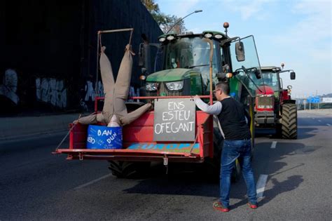 Agricultores Espanh Is Voltam A Bloquear Estradas Isto Independente