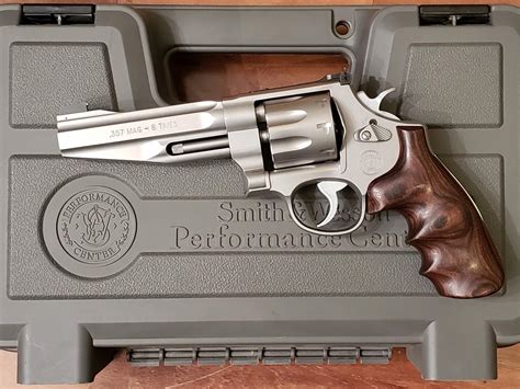 Oc Smith And Wesson Model 627 Performance Center 8 Shot 357 Magnum R