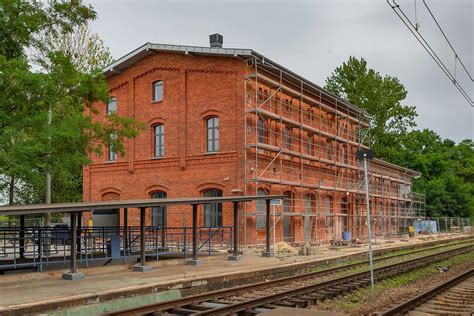 Stary Dworzec Pkp W Pyskowicach Zmienia Si W Stacj Kultury