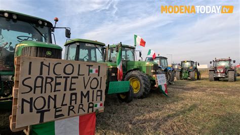 Video Protestano Gli Agricoltori A Modena Nord La Nostra Fine Sar