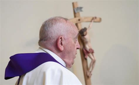 Celebra Es Da Semana Santa Presididas Pelo Papa Francisco Par Quia