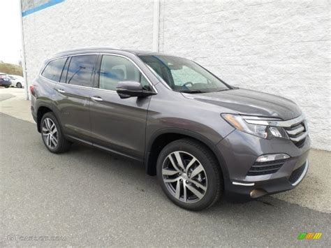 2017 Modern Steel Metallic Honda Pilot Touring AWD 119553131