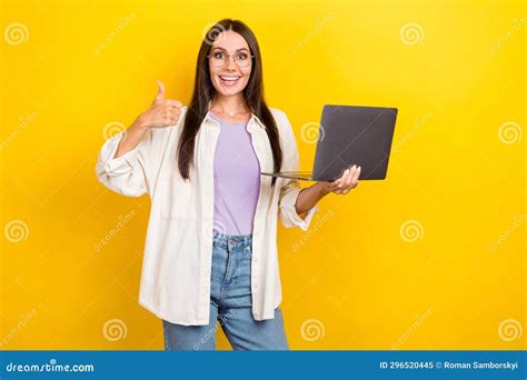 Photo Portrait Of Lovely Young Lady Show Thumb Up Manager Excited