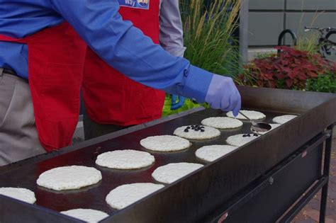 How To Clean An Electric Griddle | Griddle Cleaning Tips | Beginner Grilling