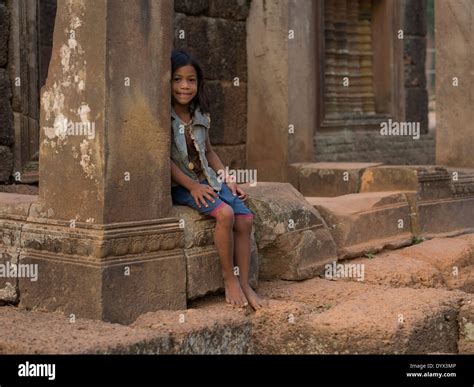 Jeune Cambodgien Banque De Photographies Et Dimages à Haute Résolution