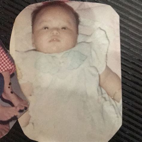 Ulang Tahun Ke 26 Intip 9 Potret Masa Kecil Ayu Ting Ting