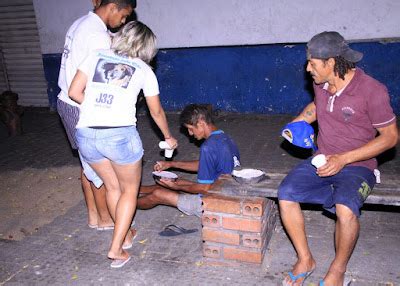 Solidariedade Jovens Se Unem Para Alimentar Moradores De Rua Em Sobral