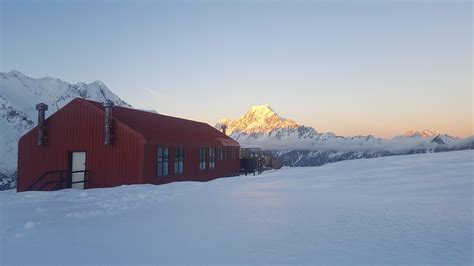 Mueller Hut Nz Overlooking Aorakimt Cook Rhiking