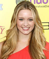 Greer Grammer Long Straight Golden Blonde Hairstyle With Light Blonde