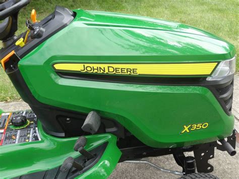 John Deere X350 riding mower pristine condition - RonMowers