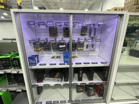 Best Buy Retail Electronics Store Interior Pc Memory And Cpu Display