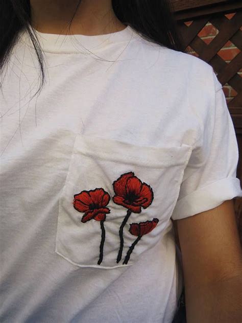 23 Poppy Pocket Embroidered T Shirt Flower Embroidery Fashion