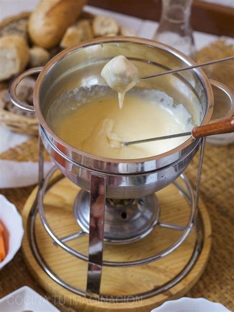 Fondue suiza clásica como prepararla en casa para que quede perfecta