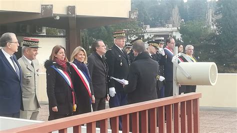 C R Monie D Hommage National Aux Militaires De La Gendarmerie Nationale