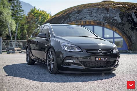 Opel Astra J Wagon Doubles Its Value With Vossen CVT Wheels Autoevolution