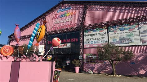 Palais Des Bonbons Du Nougat Et Des Souvenirs