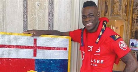 Mario Balotelli Ritorno A Genoa Ma Con Clausola Cosa Prevede Il