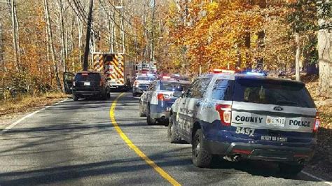 Man Killed After Suv Left Roadway Stops In Ravine In Prince Georges