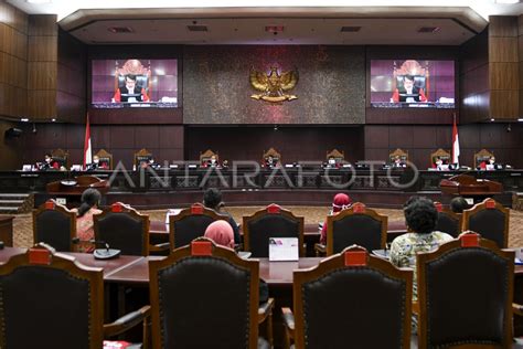 MAHKAMAH KONSTITUSI KEMBALI GELAR SIDANG ANTARA Foto