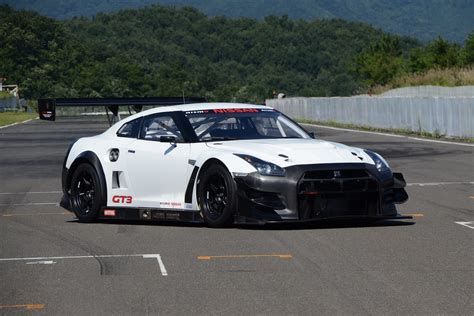 2013 Nissan Gt R Nismo Gt3 Race Car Unveiled Video Autoevolution