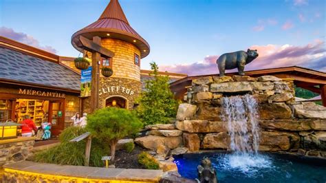 Clifftop Restaurant: Scenic Dining in Gatlinburg