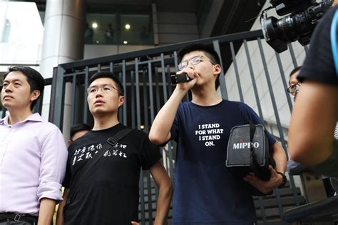 Hong Kong Police Arrest Pro Democracy Activists UPI