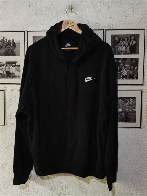 Nike Hoodie Embroidered Logo, Men's Fashion, Coats, Jackets and ...