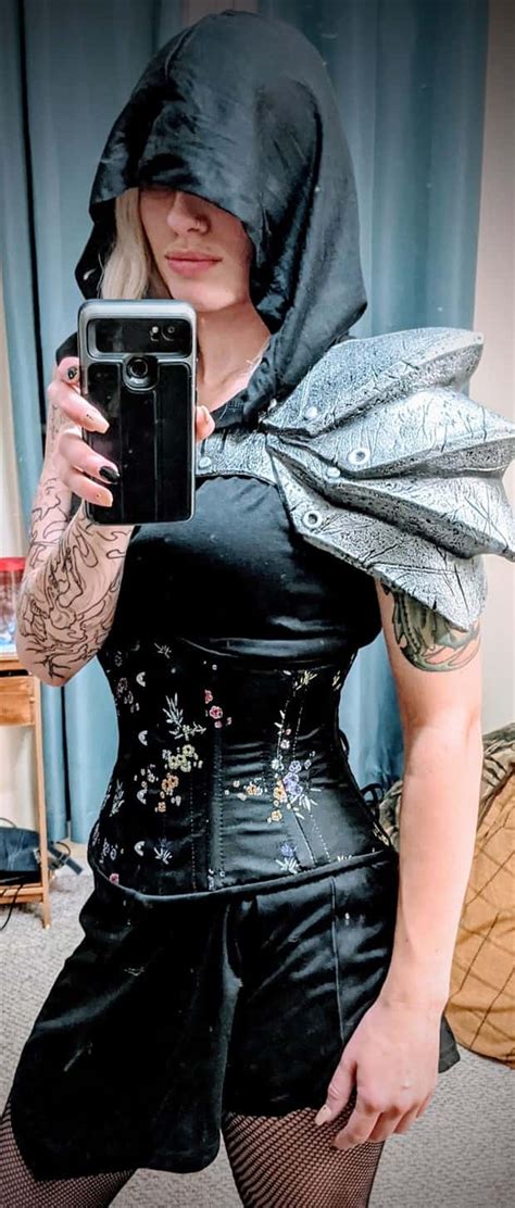 Hot Girls In Corsets KLYKER