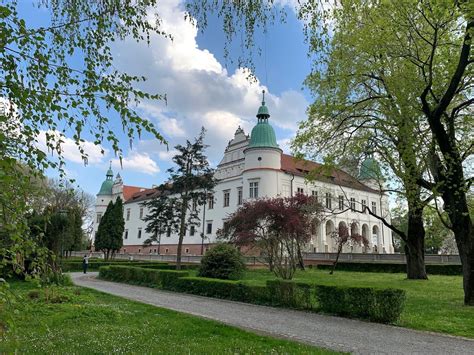 Zamek W Baranowie Sandomierskim Rezydencja Rodu Leszczy Skich