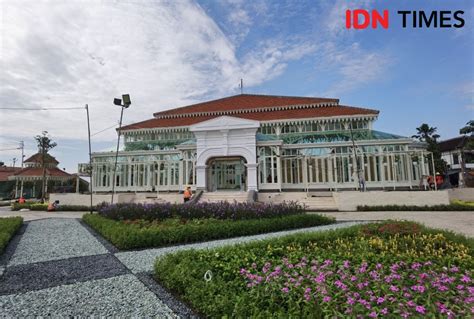 Taman Pracima Tuin Ikon Wisata Baru Pura Mangkunegaran Solo