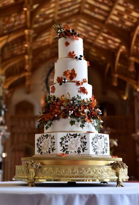 12 Royal Wedding Cakes That Will Make Your Jaw Drop